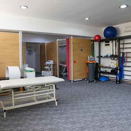 بيت ضيافة Marex Centar 3*