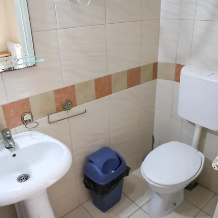 Marex Centar 3* Jabuka