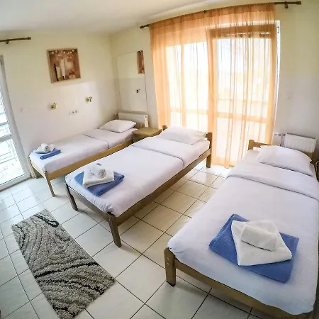 Marex Centar بيت ضيافة