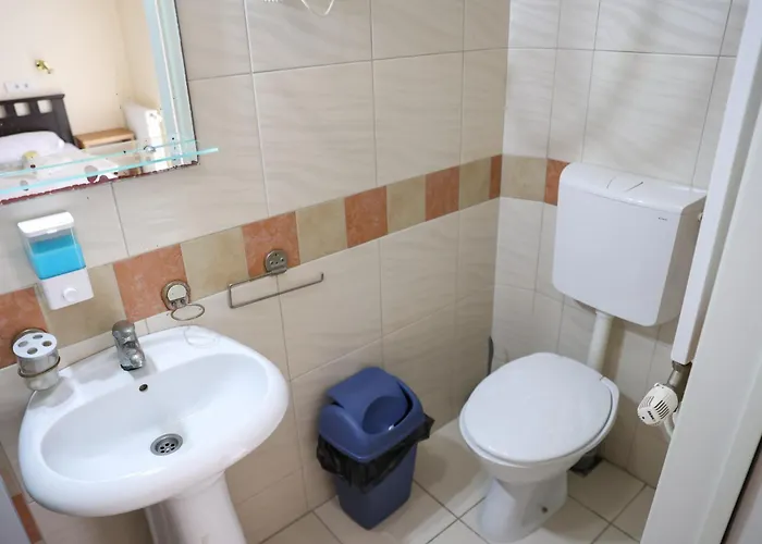 Marex Centar 3* Jabuka